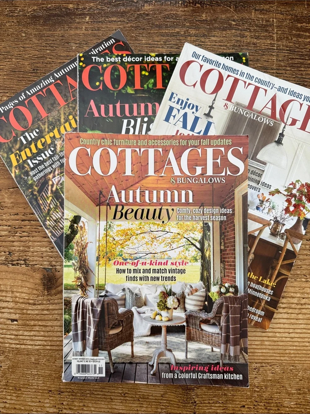 4 | COTTAGES & Bungalows | Fall Issues